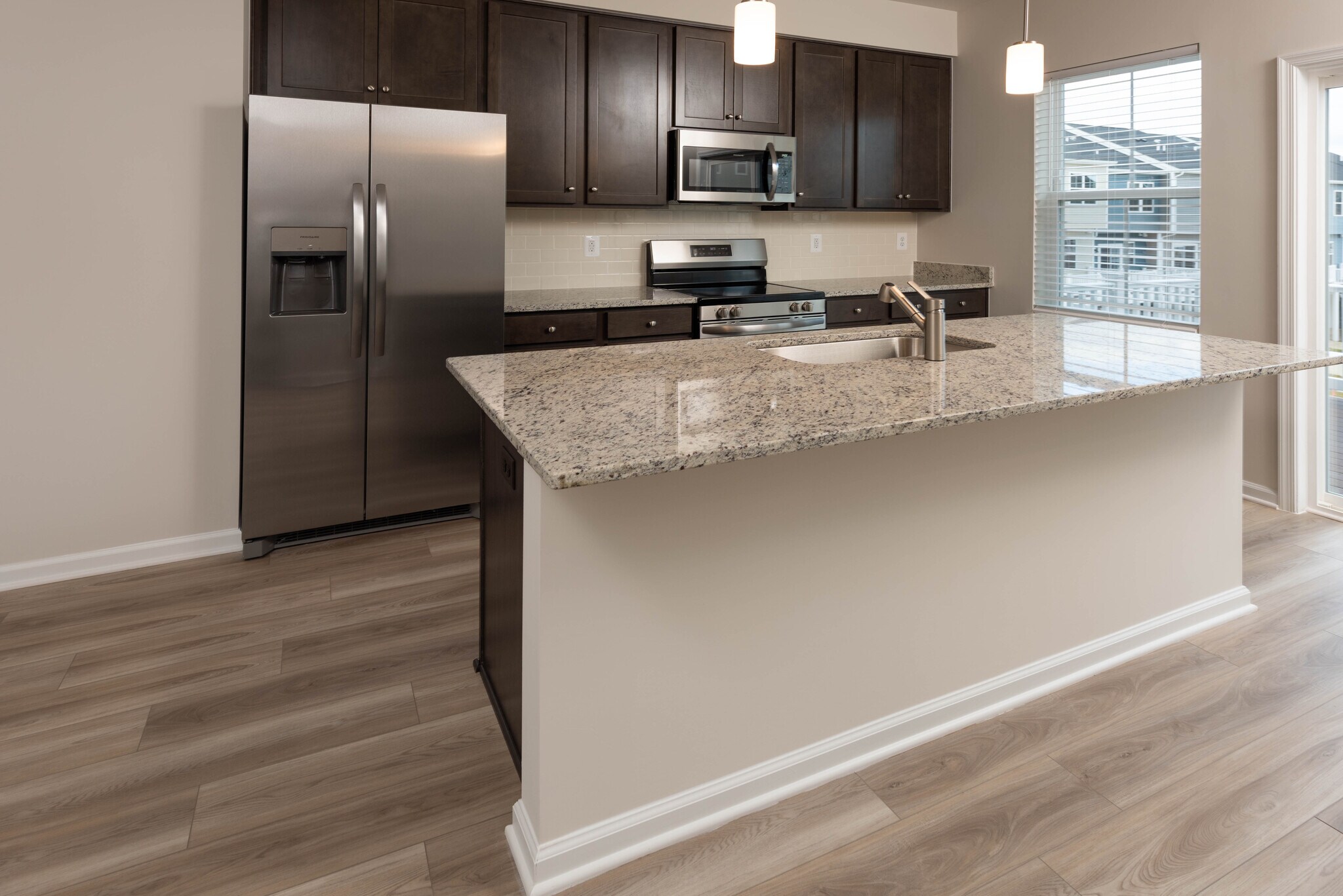 Kitchen - 411 18th Ave