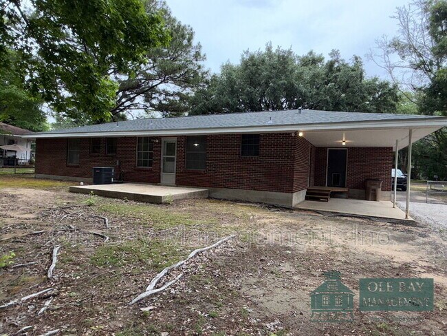 Building Photo - 2508 W Daniels Rd