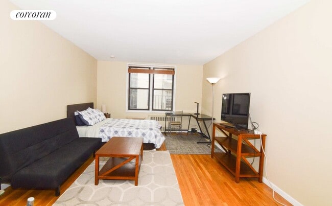 Primary Photo - 229 E 28th St