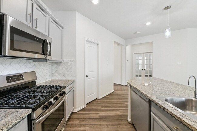Building Photo - 4619 Sequoia Echo Dr