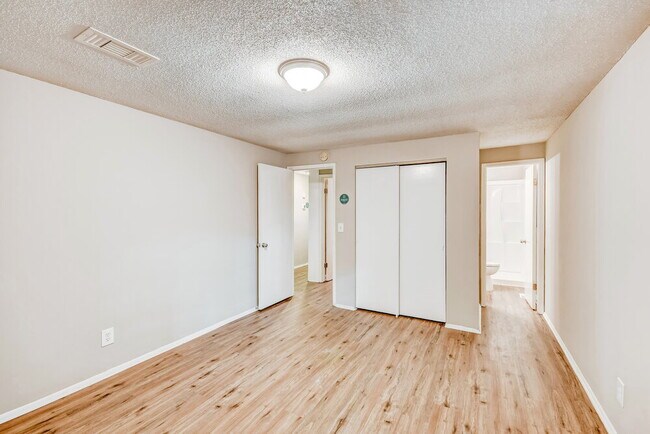 Building Photo - 6124 Tyler Loop Rd