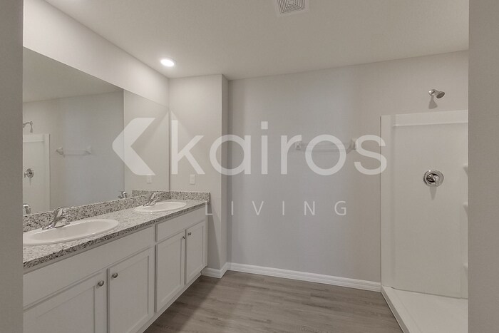 Building Photo - 8604 SW 44th Ct