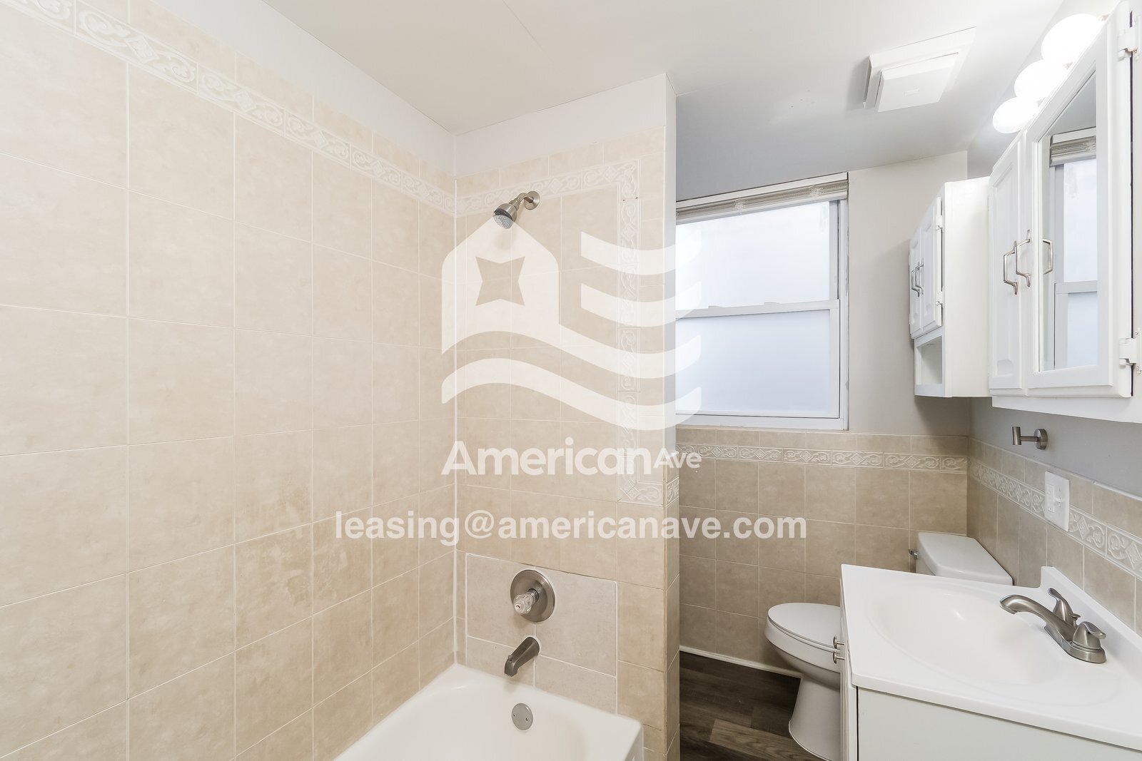 Building Photo - 1055 Ann Ave