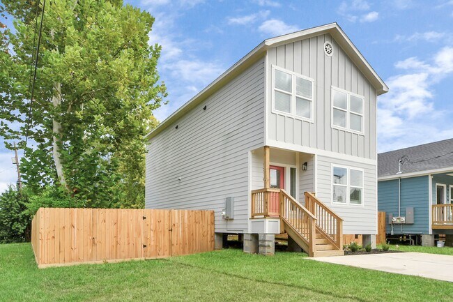 Building Photo - 1316 W Willis St