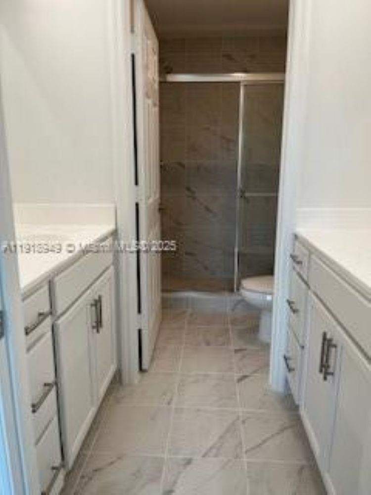 Building Photo - 6280 SW 47th Ct