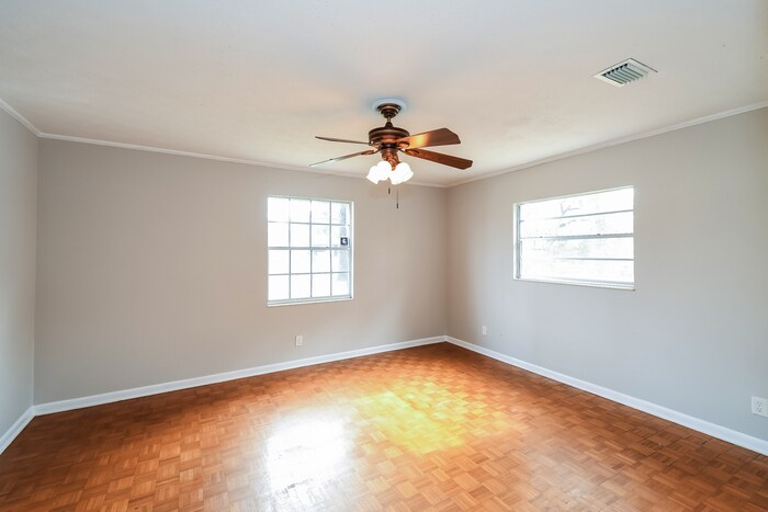 Building Photo - 2742 Holly Ridge Dr