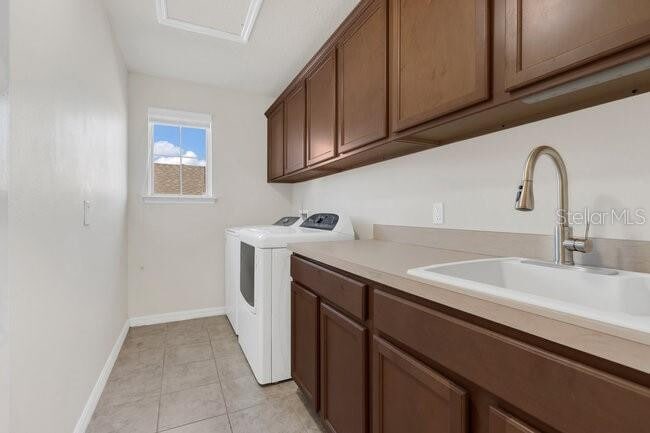 Building Photo - 8626 Crescendo Ave