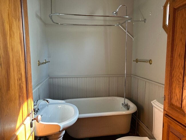 Building Photo - CASA 901/408