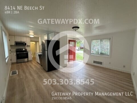 Building Photo - 8414 NE Beech St