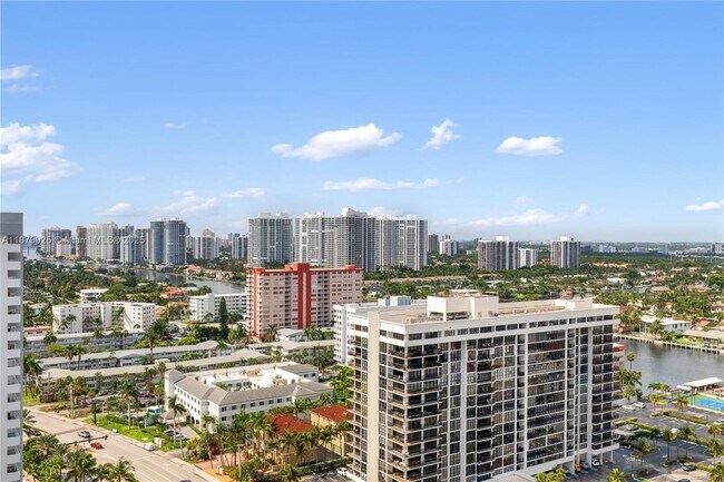 Building Photo - 1980 S Ocean Dr