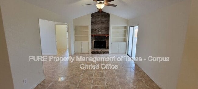 Building Photo - 2255 Lombardy Dr