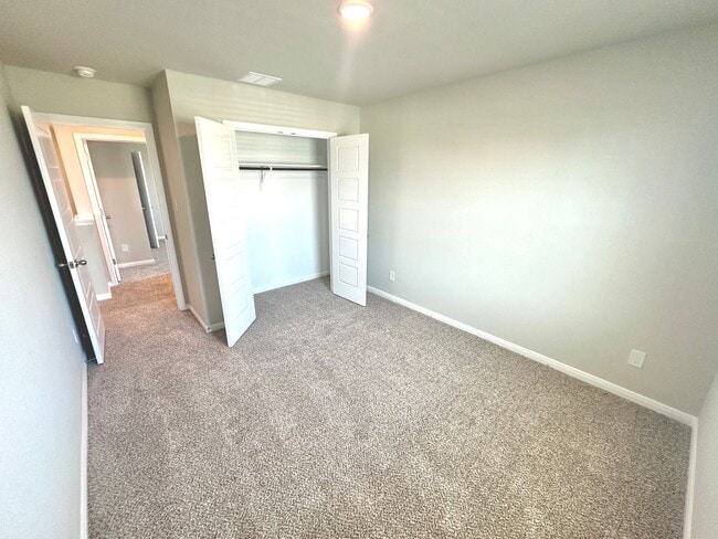 Building Photo - Luxury 2-Story, 4-Bed/ 2.5-Bath Duplex in ...