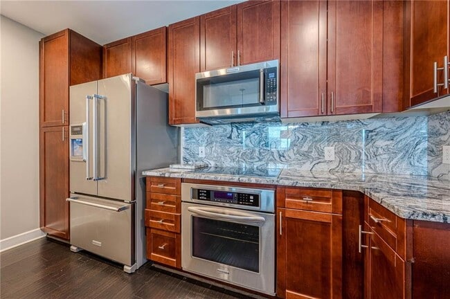 Building Photo - 2795 Peachtree Rd NE