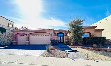 Building Photo - 1332 Calle Lago Dr