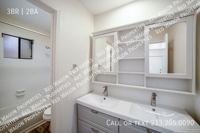 Building Photo - 13906 Tangle Tree St
