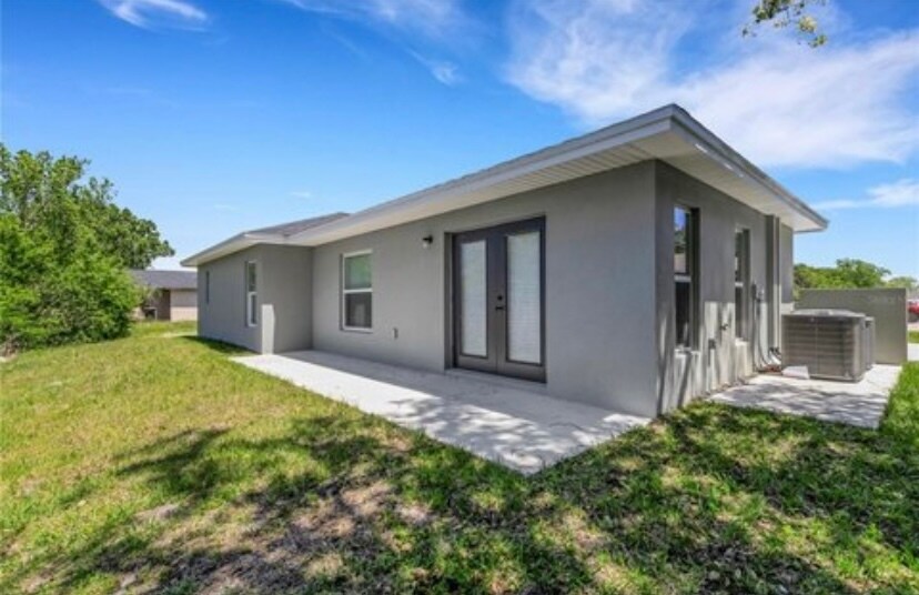 Building Photo - 1067 Captiva Point