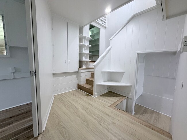 Building Photo - 3369 Paty Dr