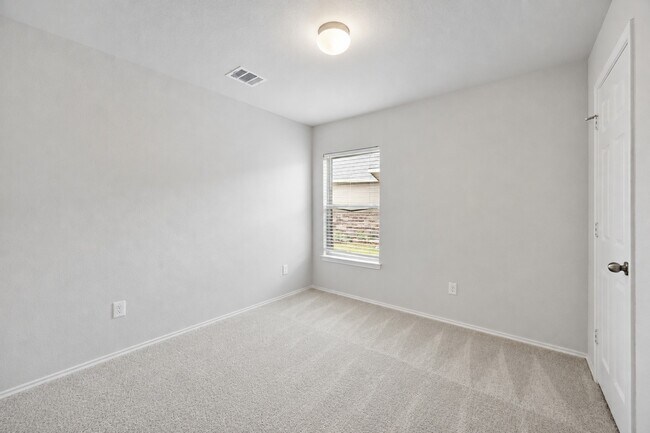 Building Photo - 7907 Hollow Root Ln