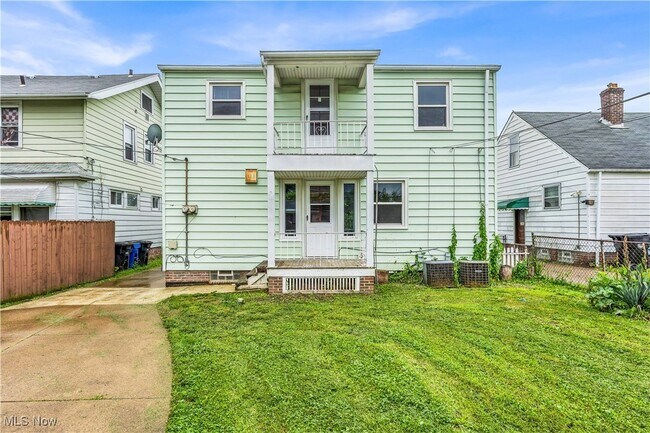 Building Photo - 3819 W 137th St