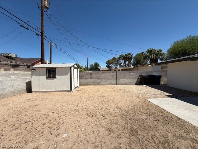 Building Photo - 1317 Pyramid Dr