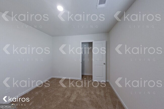 Building Photo - 3474 Bridgewood Dr