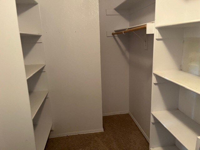 Building Photo - 627 N Rupple Rd