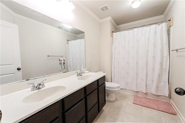 Building Photo - 801 Village Field Ct NW