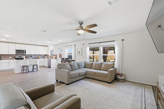 Building Photo - 16041 Pious Dr