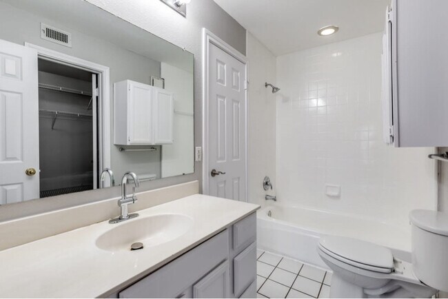 Building Photo - 6804 N Capital of Texas Hwy