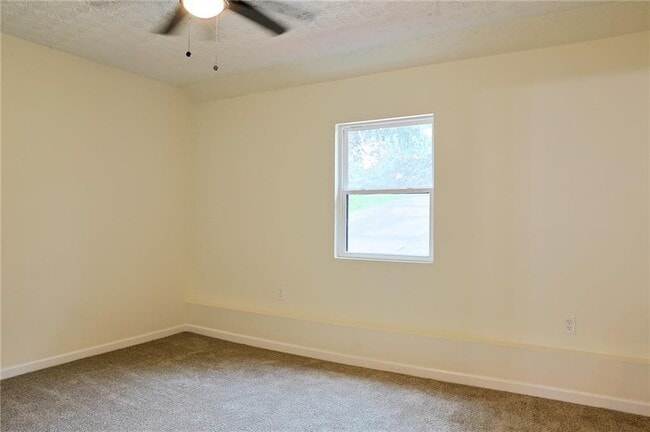 Building Photo - 4411 Flakes Mill Rd