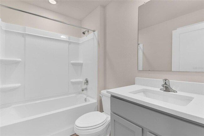 Building Photo - 2872 NE 21st Ct Rd