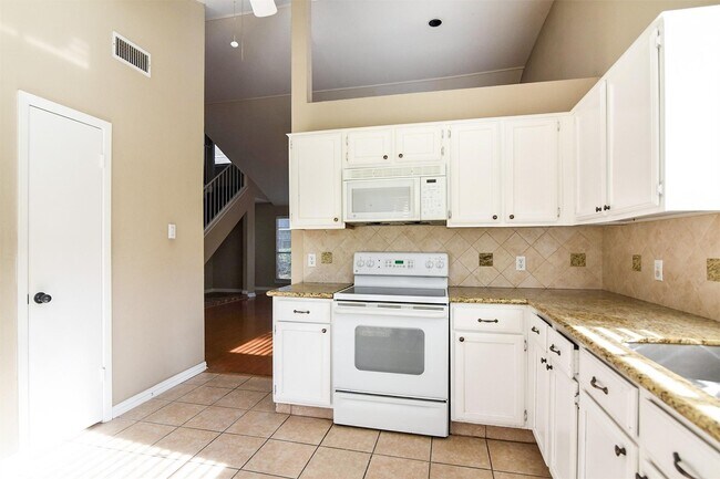 Building Photo - 25538 Chapel Ridge Ln