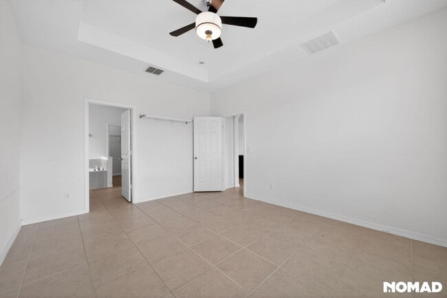 Building Photo - Spacious 4BR House in Orlando