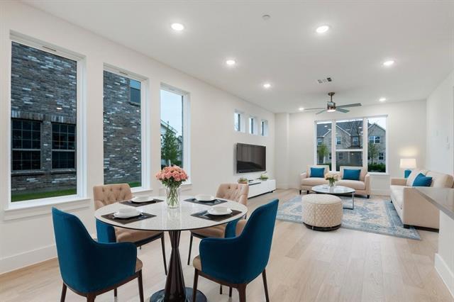 Building Photo - 1813 Summer Aura