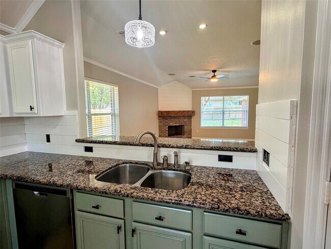 Building Photo - 21742 Winsome Rose Ct