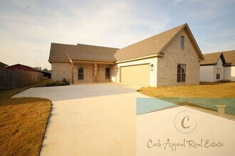 Building Photo - Luxury, new construction 3 bed, 2 bath home includes washer and dryer - Brookland!!