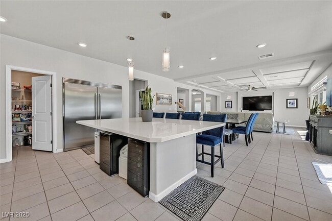 Building Photo - 6245 Carmel Crk Ave