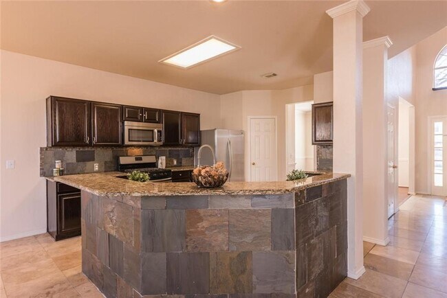 Building Photo - 2103 Kimra Ln