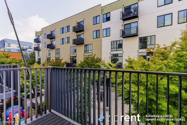 Building Photo - 1 br, 1.5 bath Condo - 88 Bush Street, San...