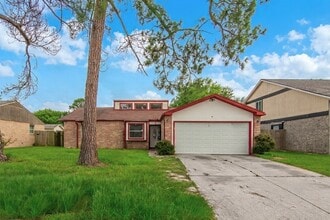 Building Photo - 2611 Ashington Dr
