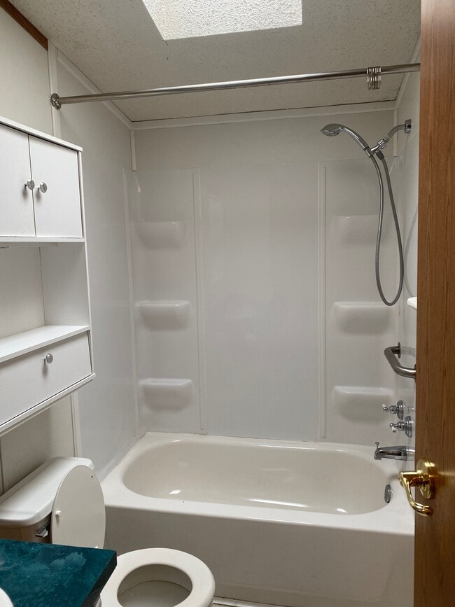 Building Photo - 16135 OH-39