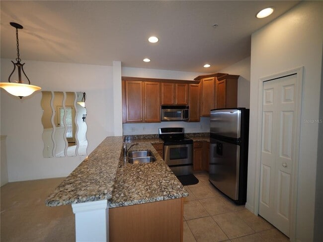 Building Photo - 3617 Parkridge Cir