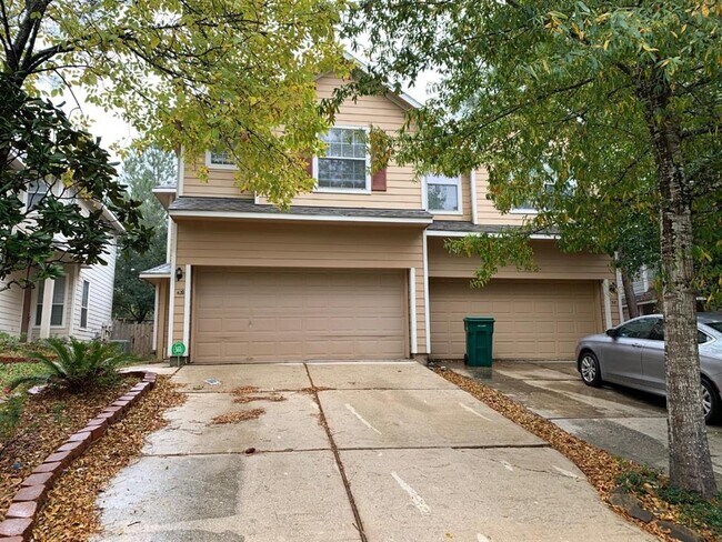 Primary Photo - 42 Blue Creek Pl