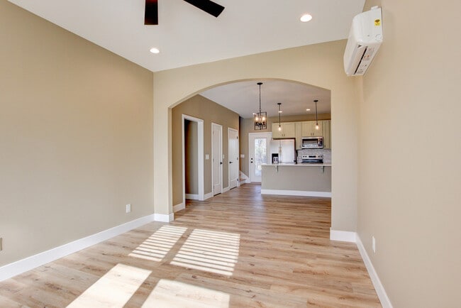 Building Photo - 102 Rosenwald St