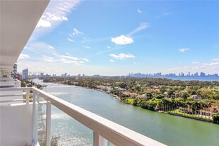 Building Photo - 5600 Collins Ave