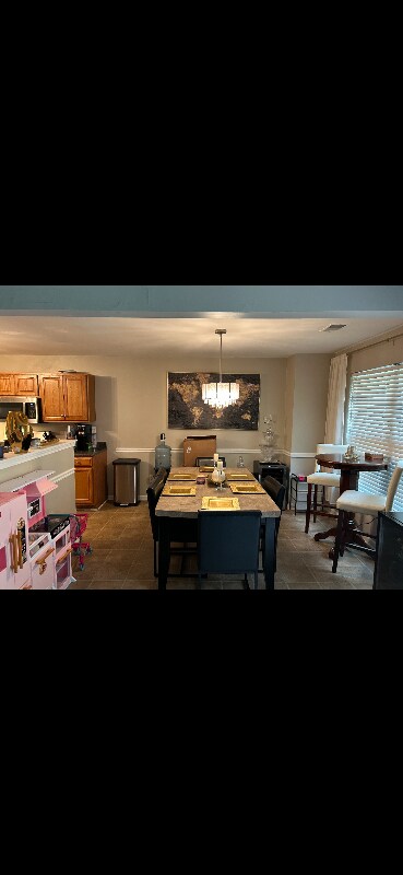 Building Photo - 215 Horseman Run