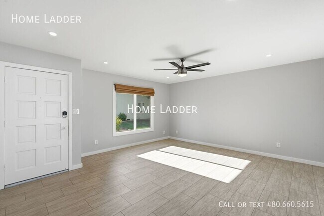 Building Photo - 5849 N 81st St