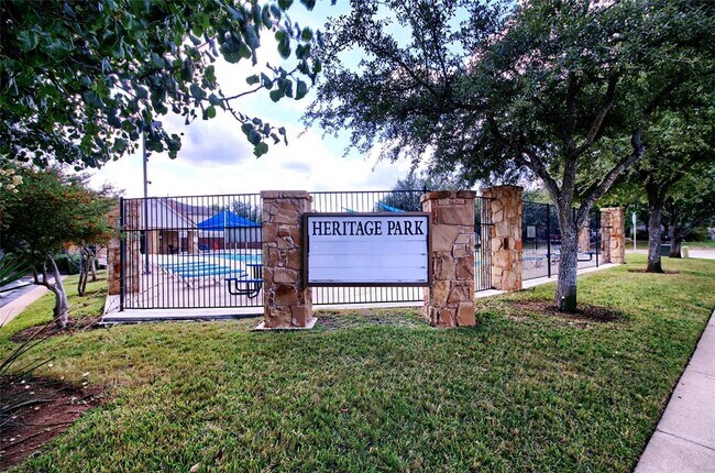 Building Photo - 1519 Hawk Dr