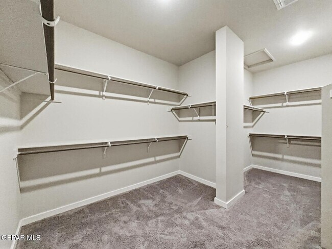Building Photo - 14616 Tierra Burgos
