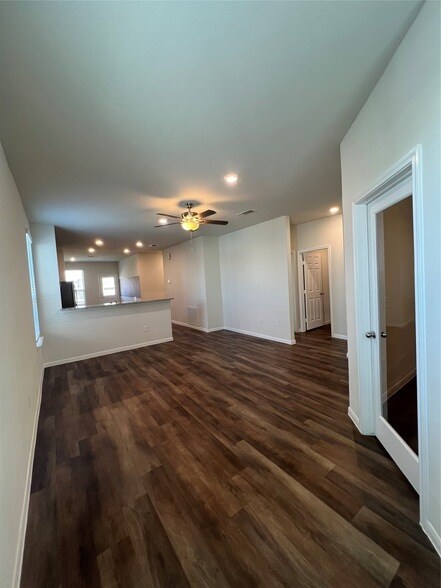 Building Photo - 4410 Rushing Ridge Ct